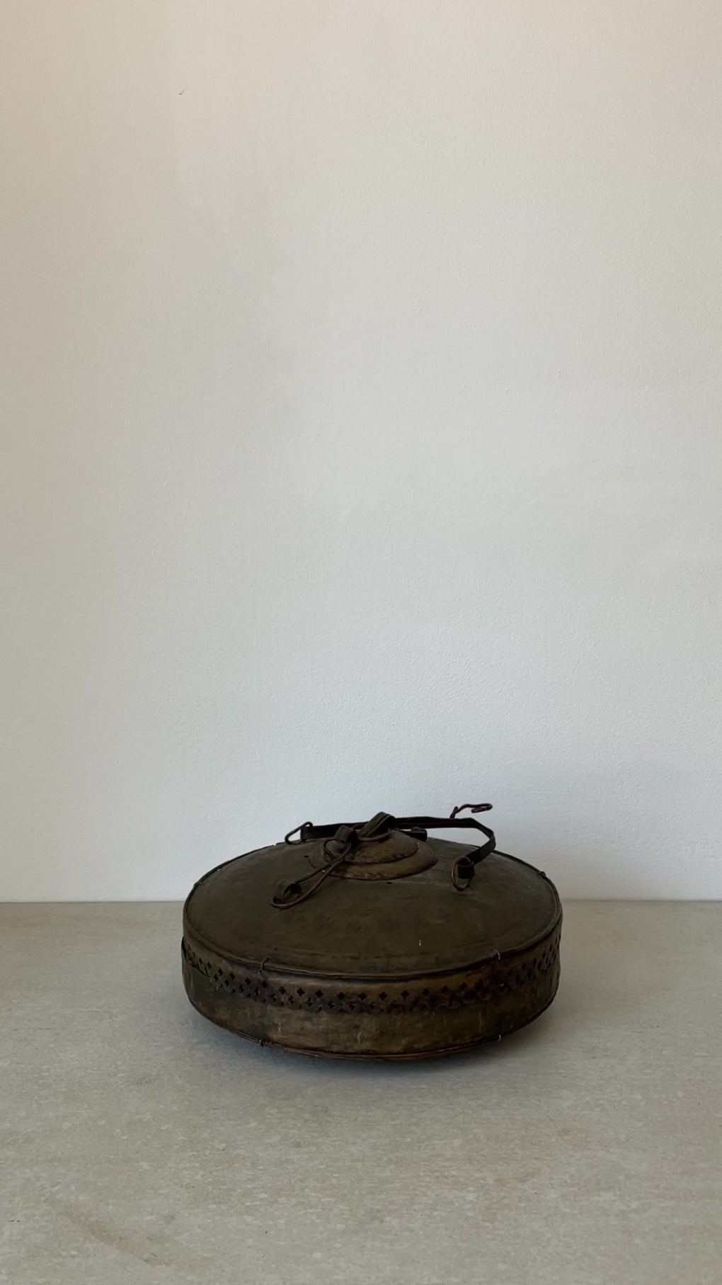 ANTIQUE LANTERNS - Lantern I